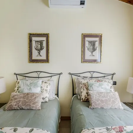 Apartment Smart Apartment With Terrace And Parking In Lucca Lucca