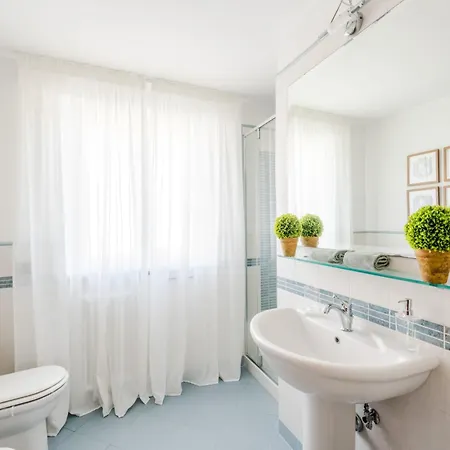 Smart Apartment With Terrace And Parking In Lucca *