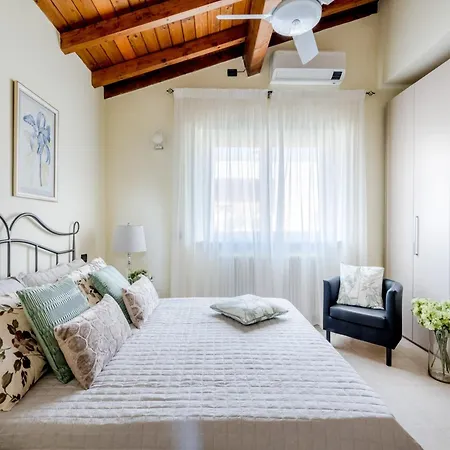 Smart Apartment With Terrace And Parking In Lucca *