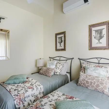 Smart Apartment With Terrace And Parking In Lucca
